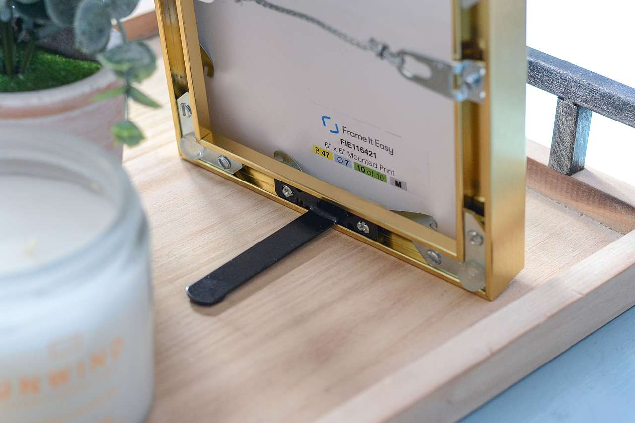 Your Guide To Hanging Hardware For Picture Framing