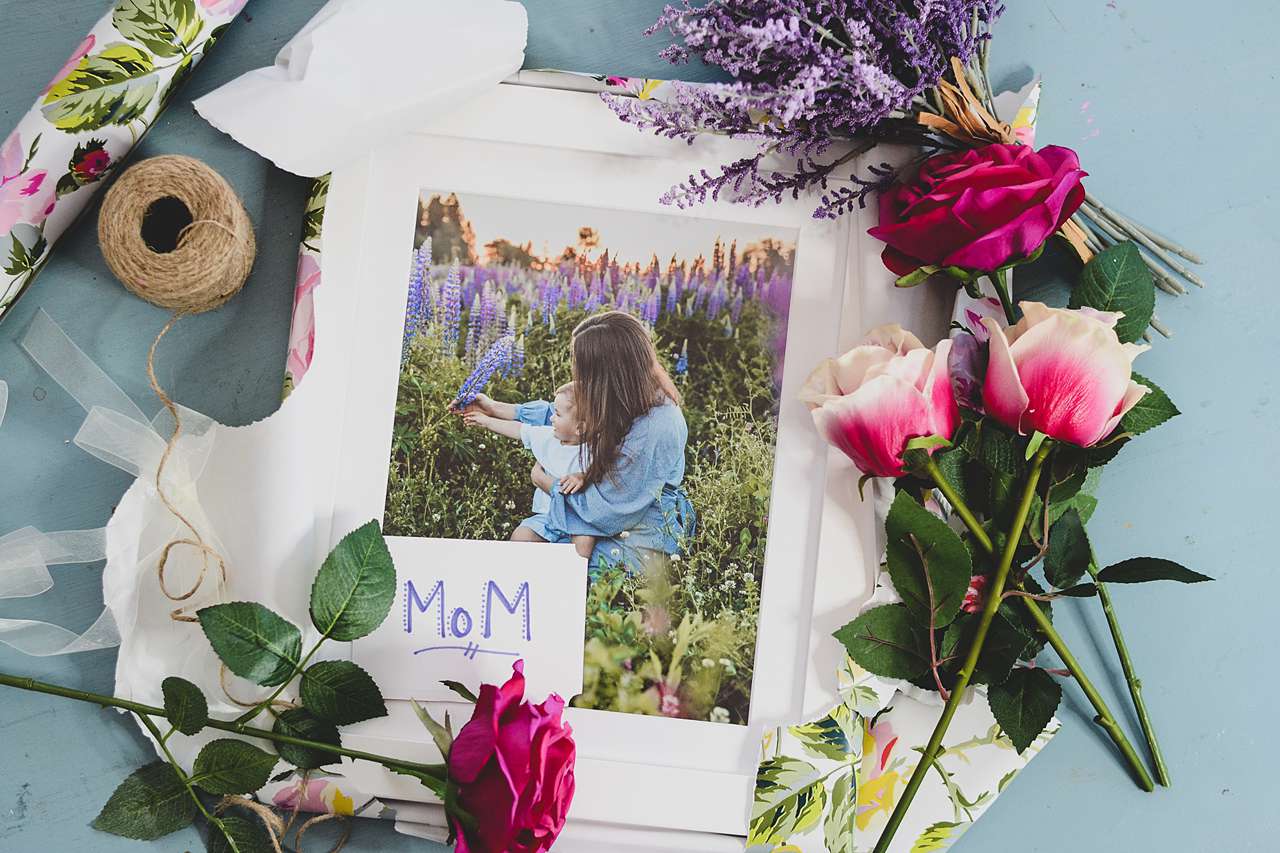 Mother's Day Picture Frames: The Perfect Gift - Frame It Easy