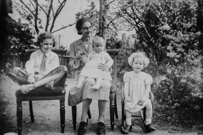 Framing Old Photos: Old family photograph