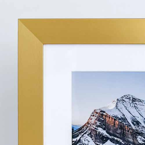 gold picture frame