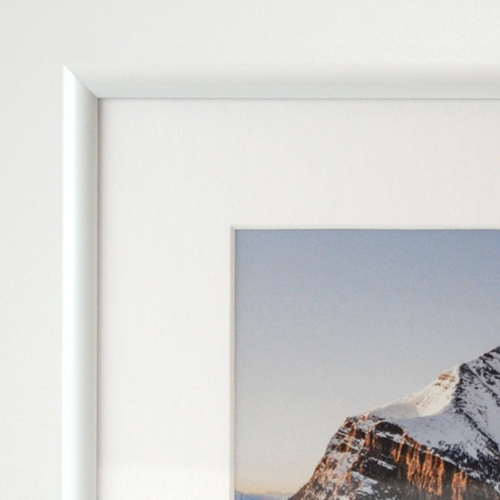 white rounded picture frame